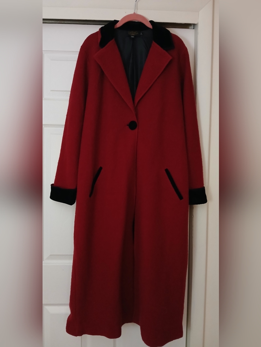 Women's Vintage Duster Wool Coat with Black Velvet Trim